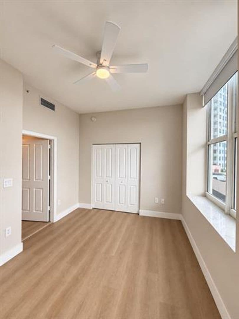 Fort Lauderdale Condo: 511 SE 5th Ave cu-607