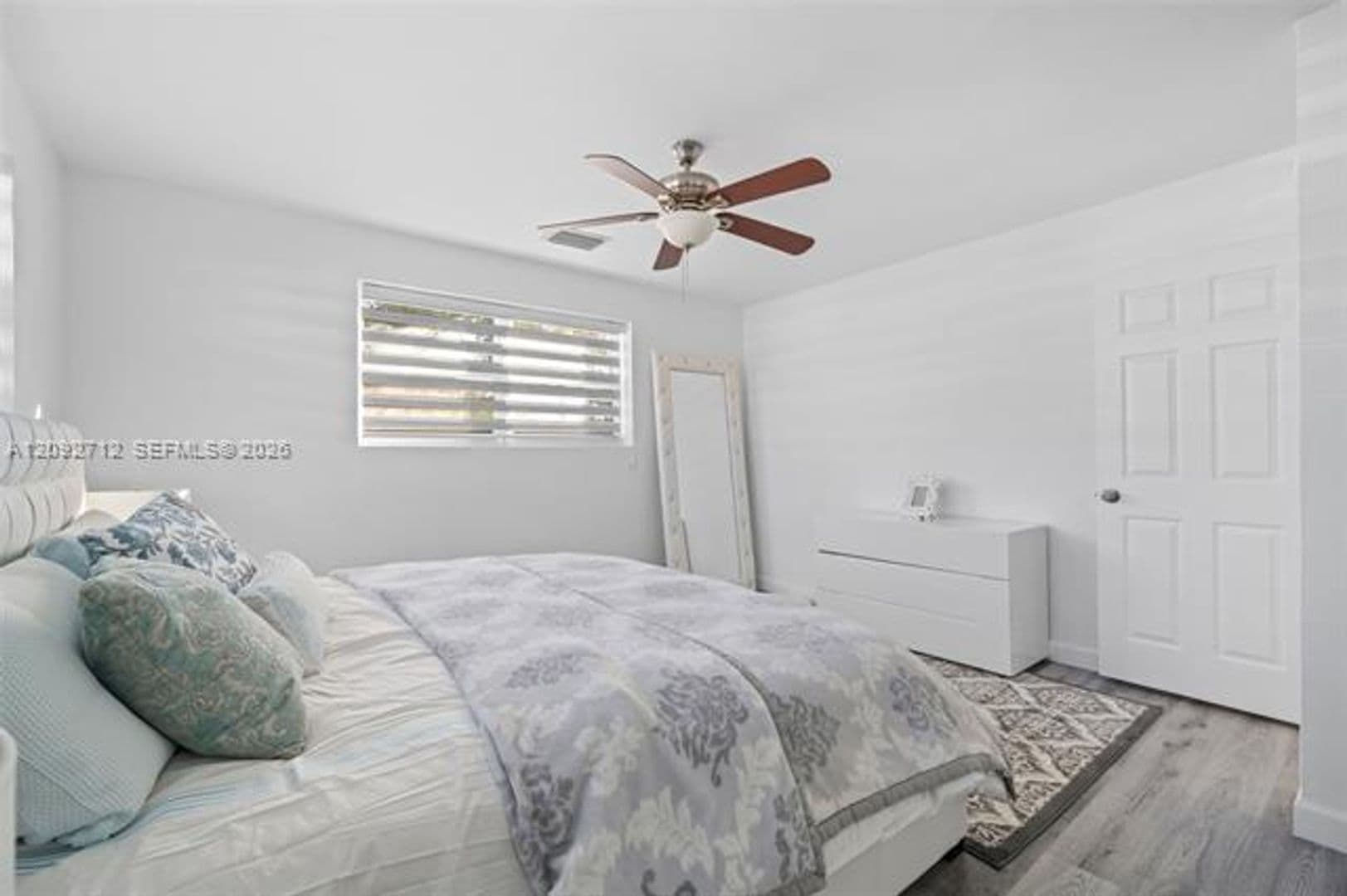 Hollywood House: 2819 Cleveland St # 2819