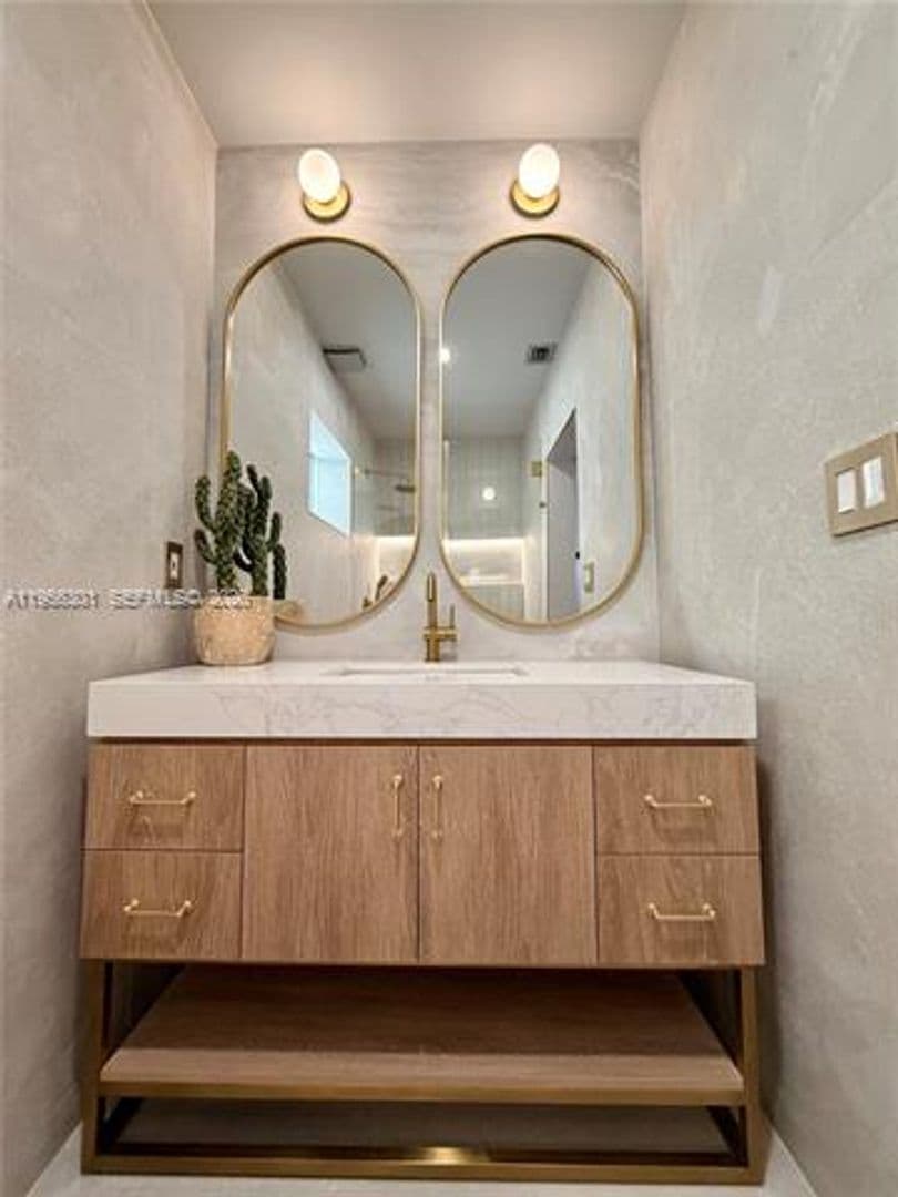 Fort Lauderdale House: 2340 SW 42nd Way # 2340