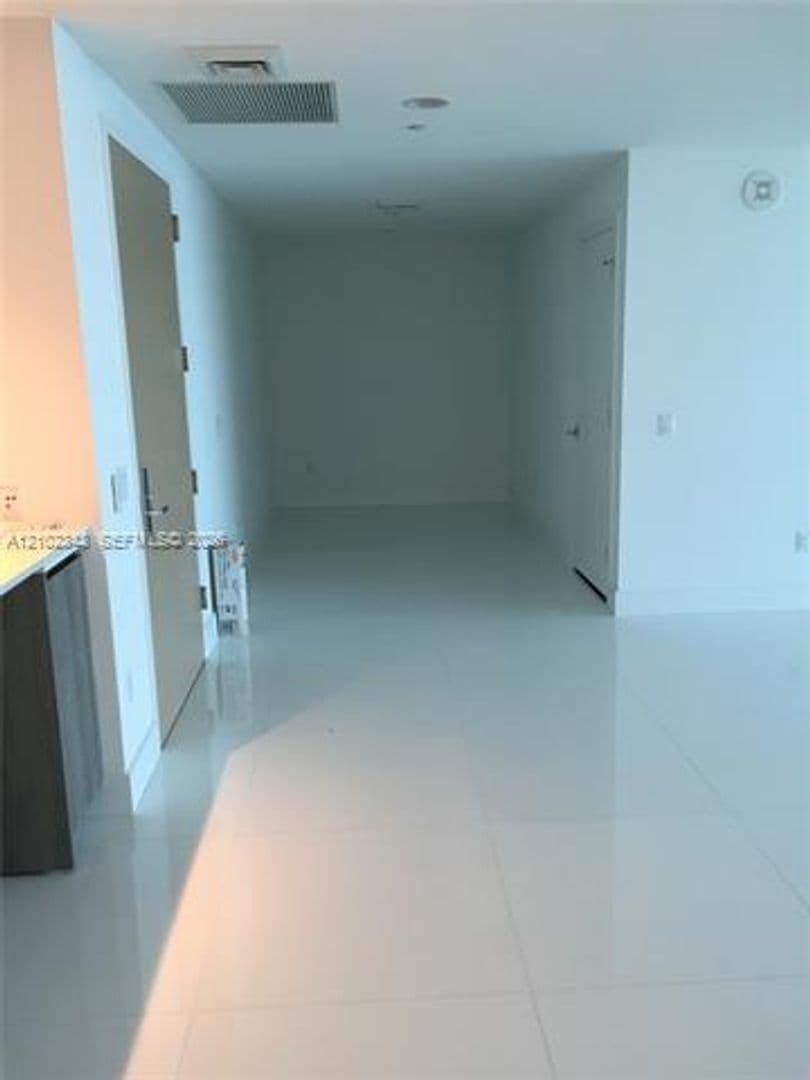 Key Biscayne Condo: 350 Ocean Dr cu-704N