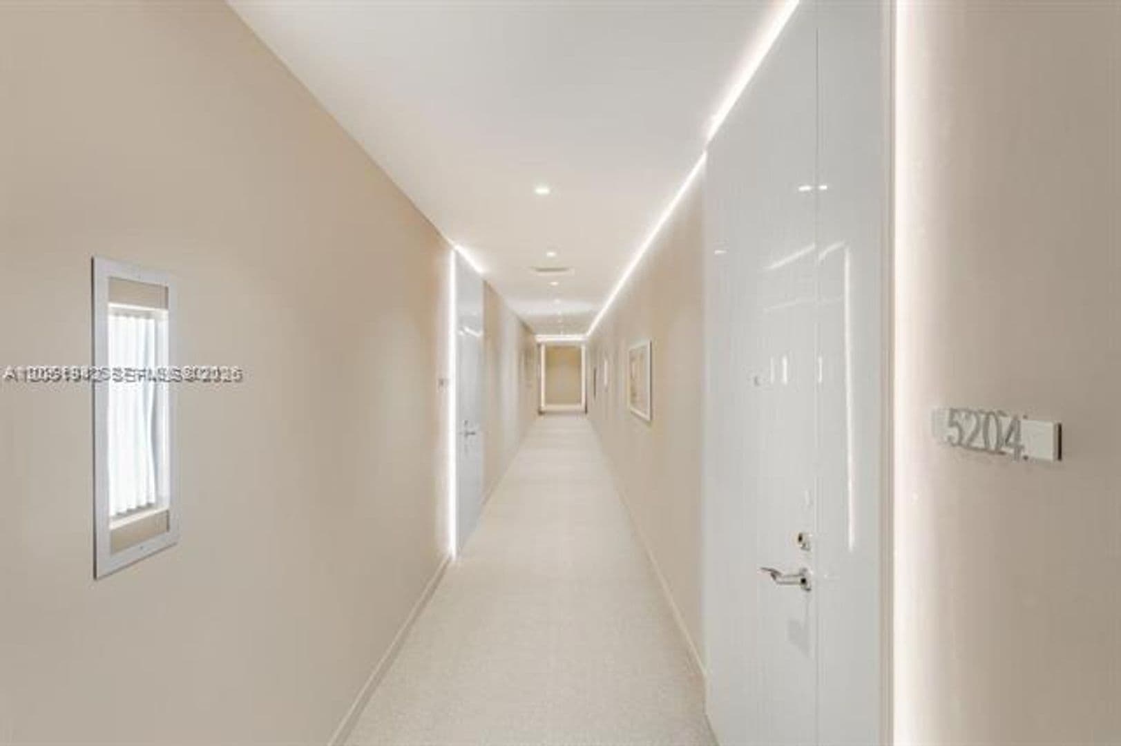 Miami Condo: 1000 Brickell Plz cu-2110