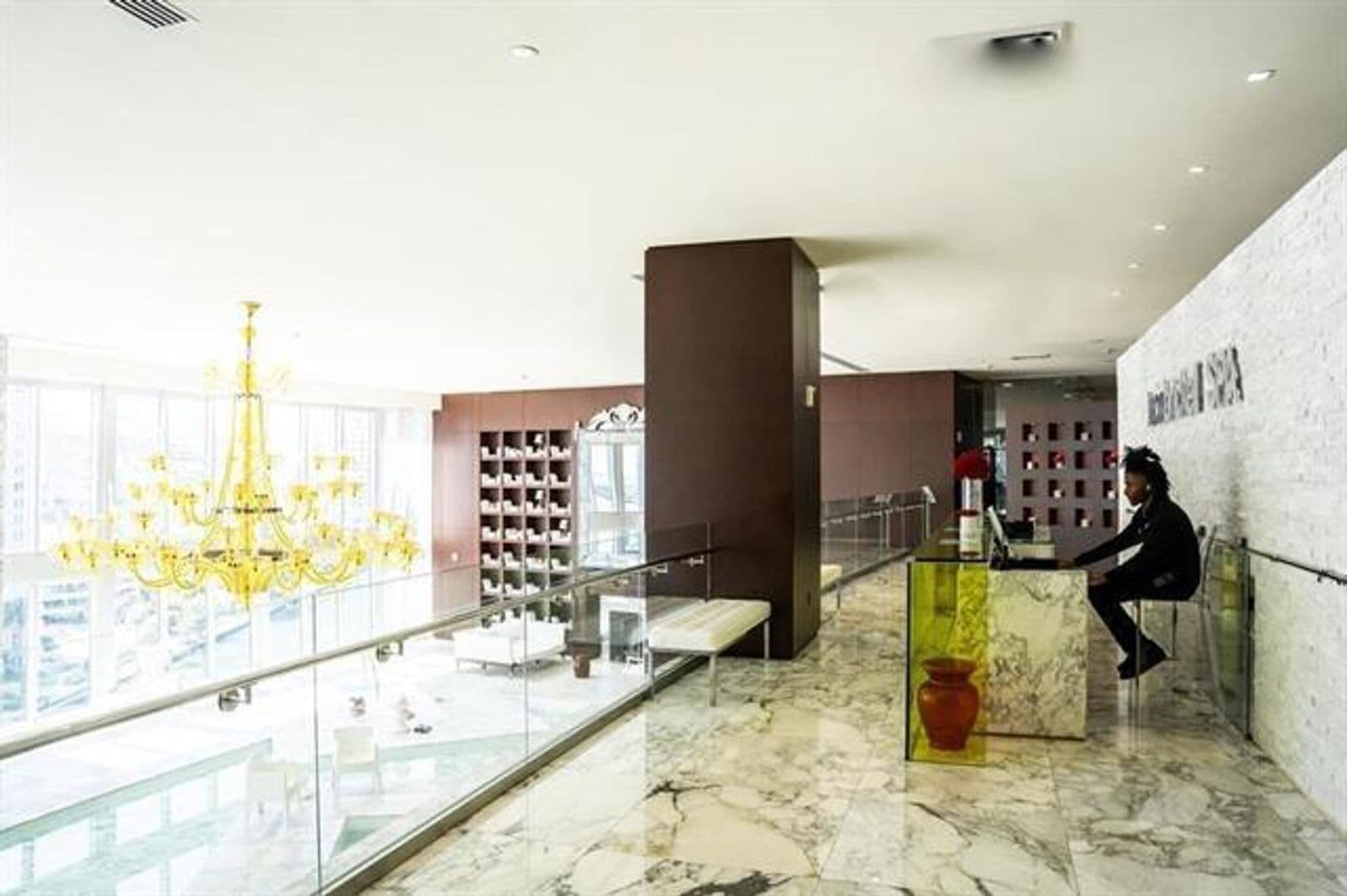 Miami Condo: 495 Brickell Ave cu-1605