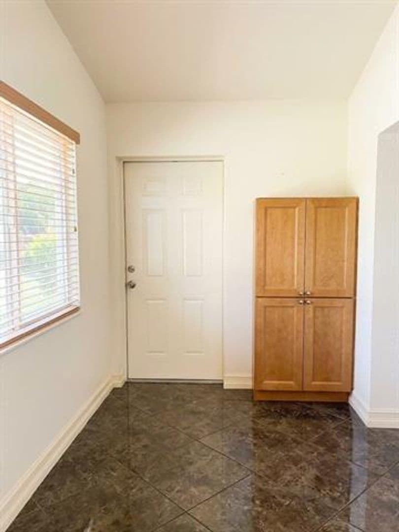 Fort Lauderdale Condo: 2713 NE 33rd Ave cu-2