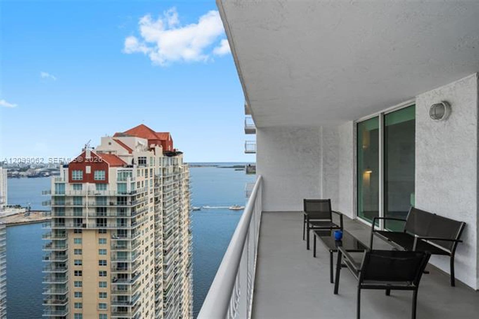Miami Condo: 1200 Brickell Bay Dr cu-3908