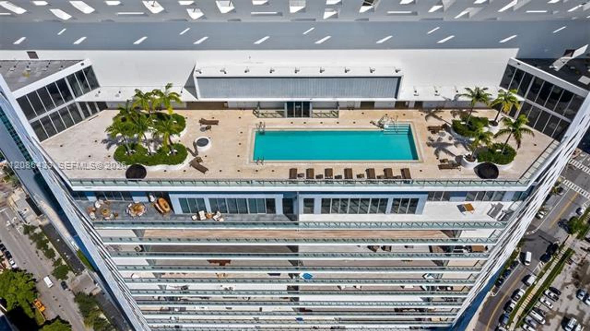 Miami Condo: 1300 Brickell Bay Dr cu-604