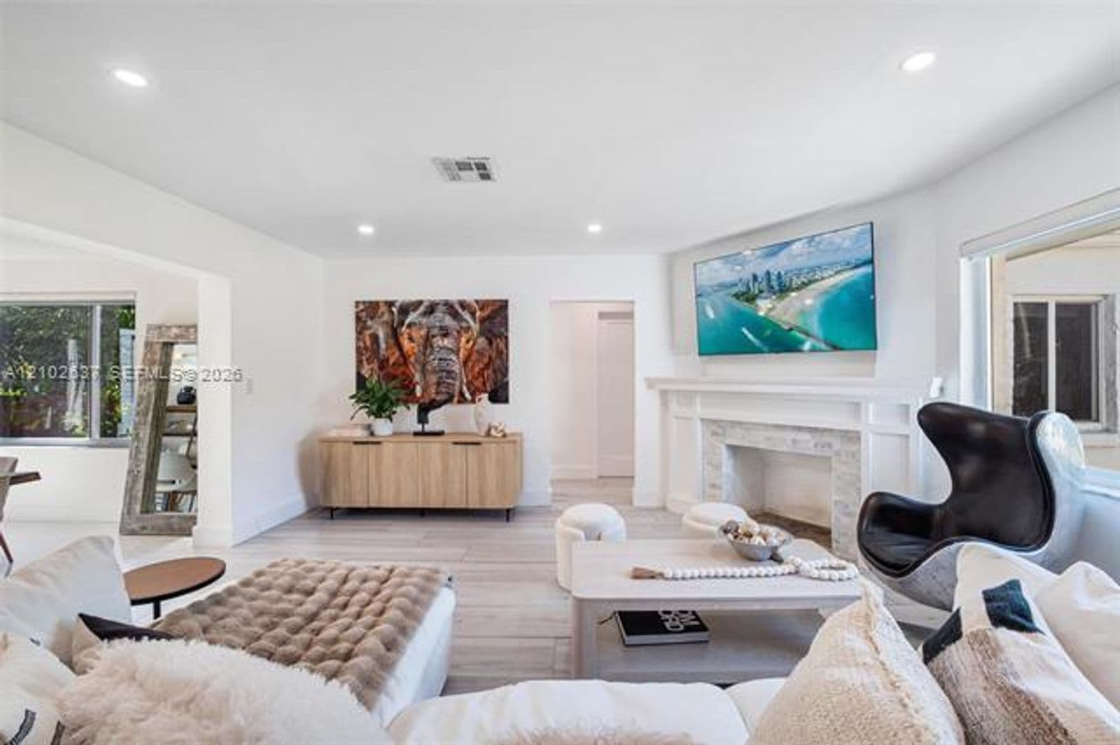Miami House: 945 NE 82nd St # 945
