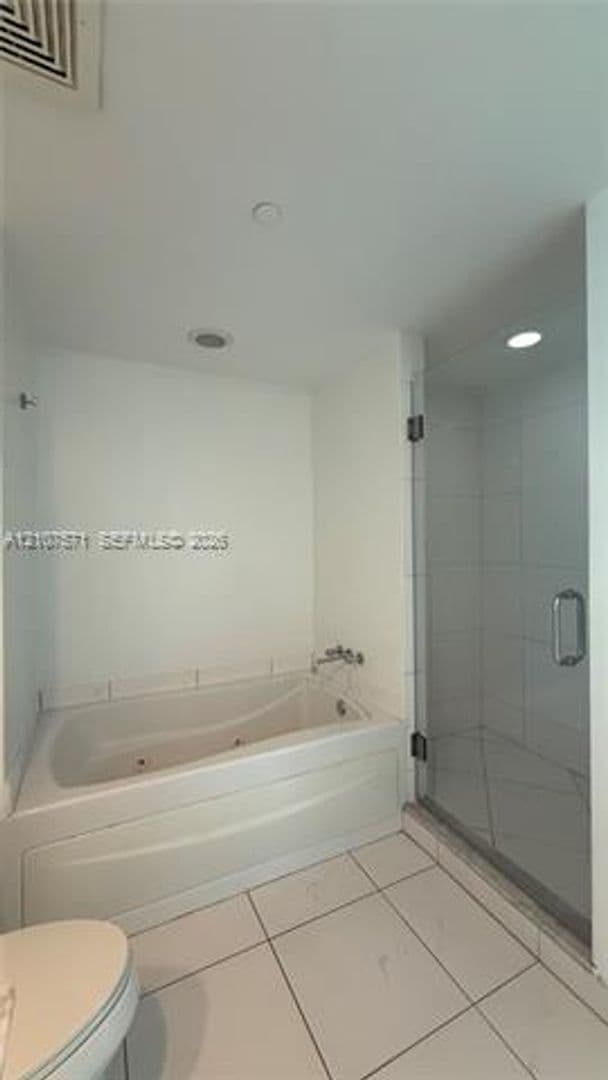 Miami Condo: 500 Brickell Ave cu-2808