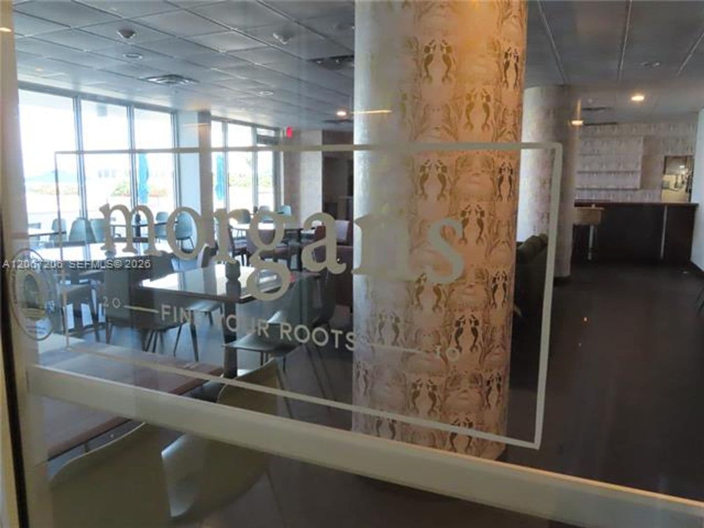 Miami Beach Condo: 5701 Collins Ave cu-1611