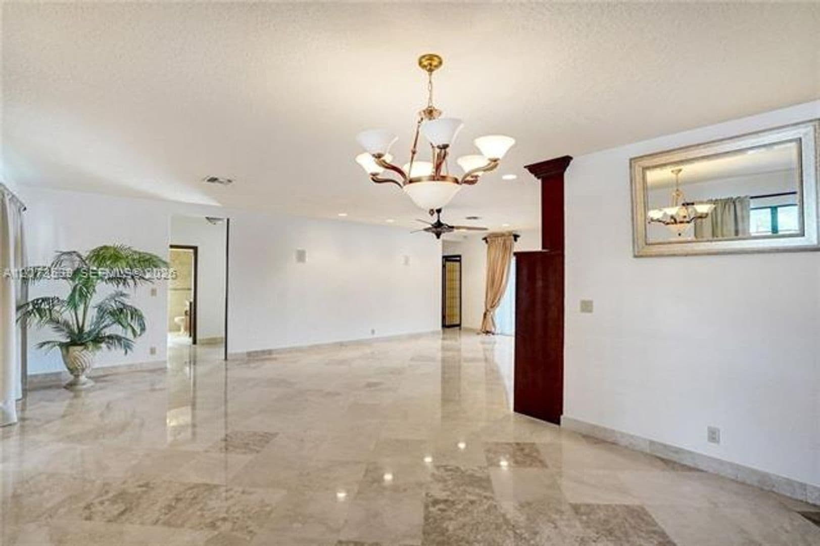 Hallandale Beach House: 612 Hibiscus Dr # 612