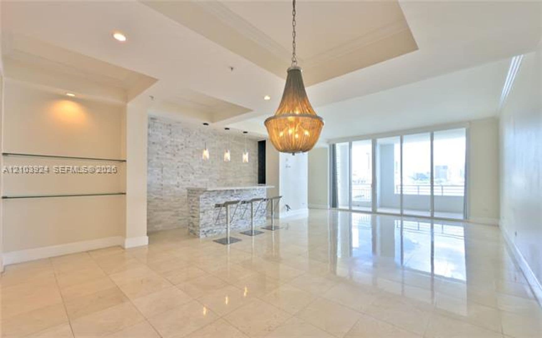 Miami Condo: 848 Brickell Key Dr cu-306