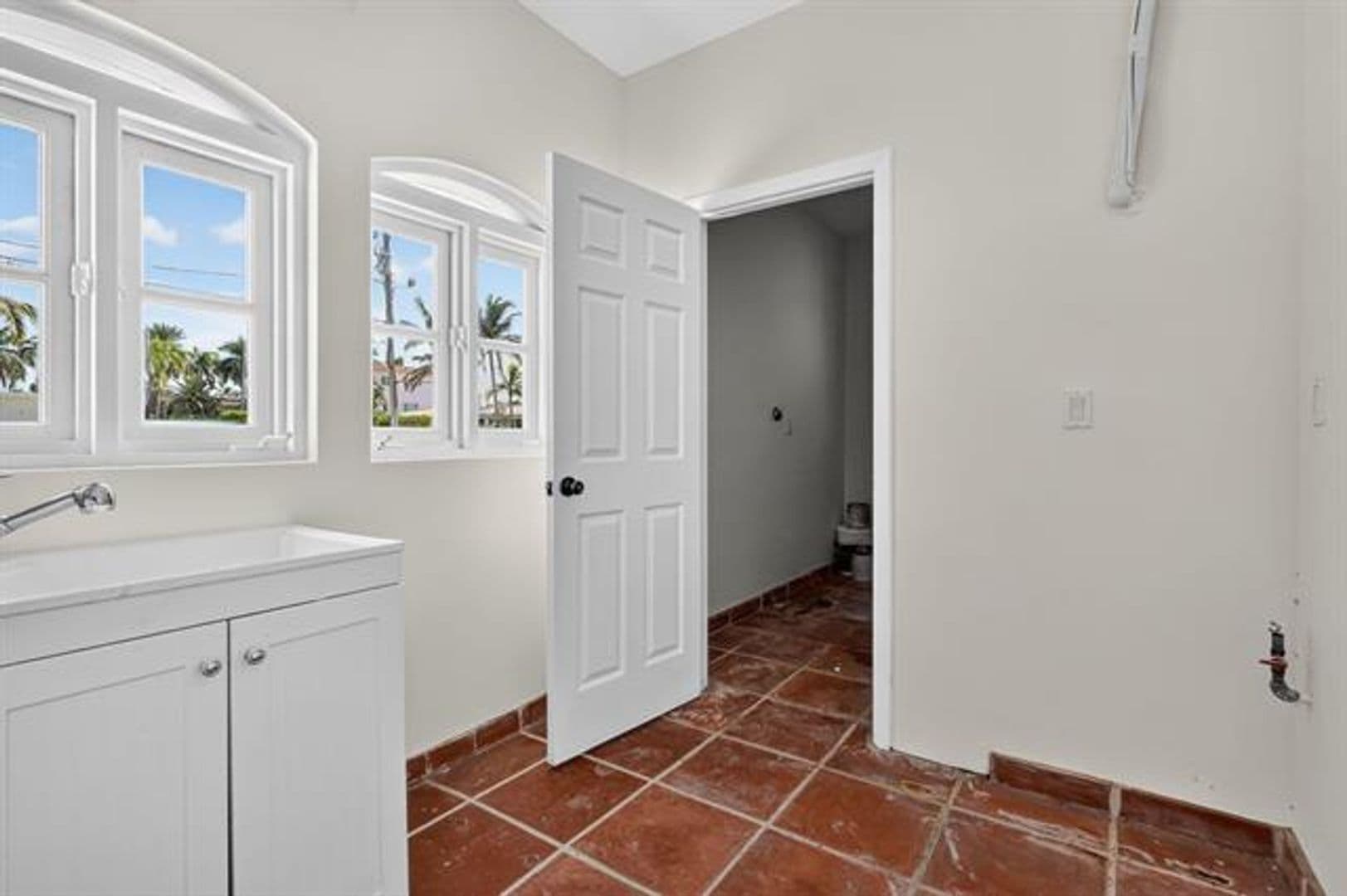 North Bay Village House: 7500 W Treasure Dr # 7500