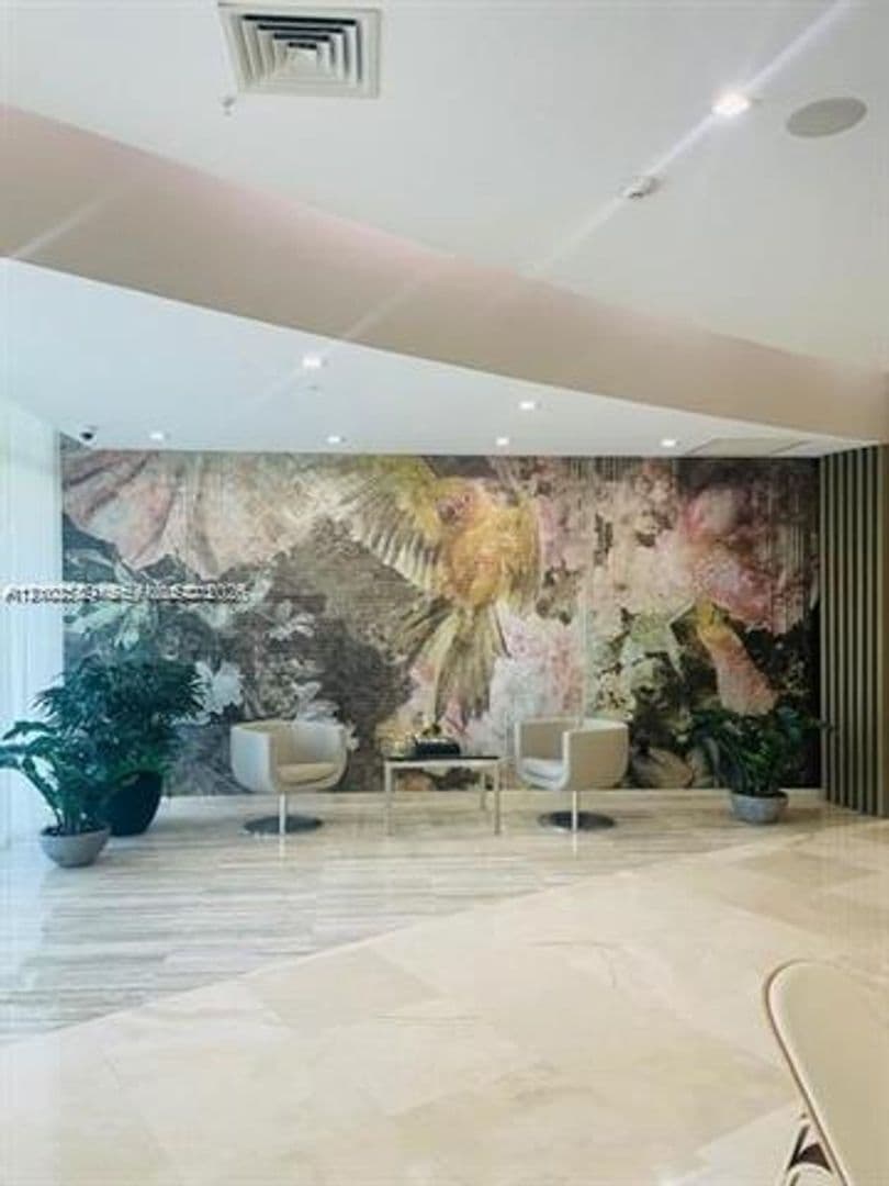 Bal Harbour Condo: 10275 Collins Ave cu-327
