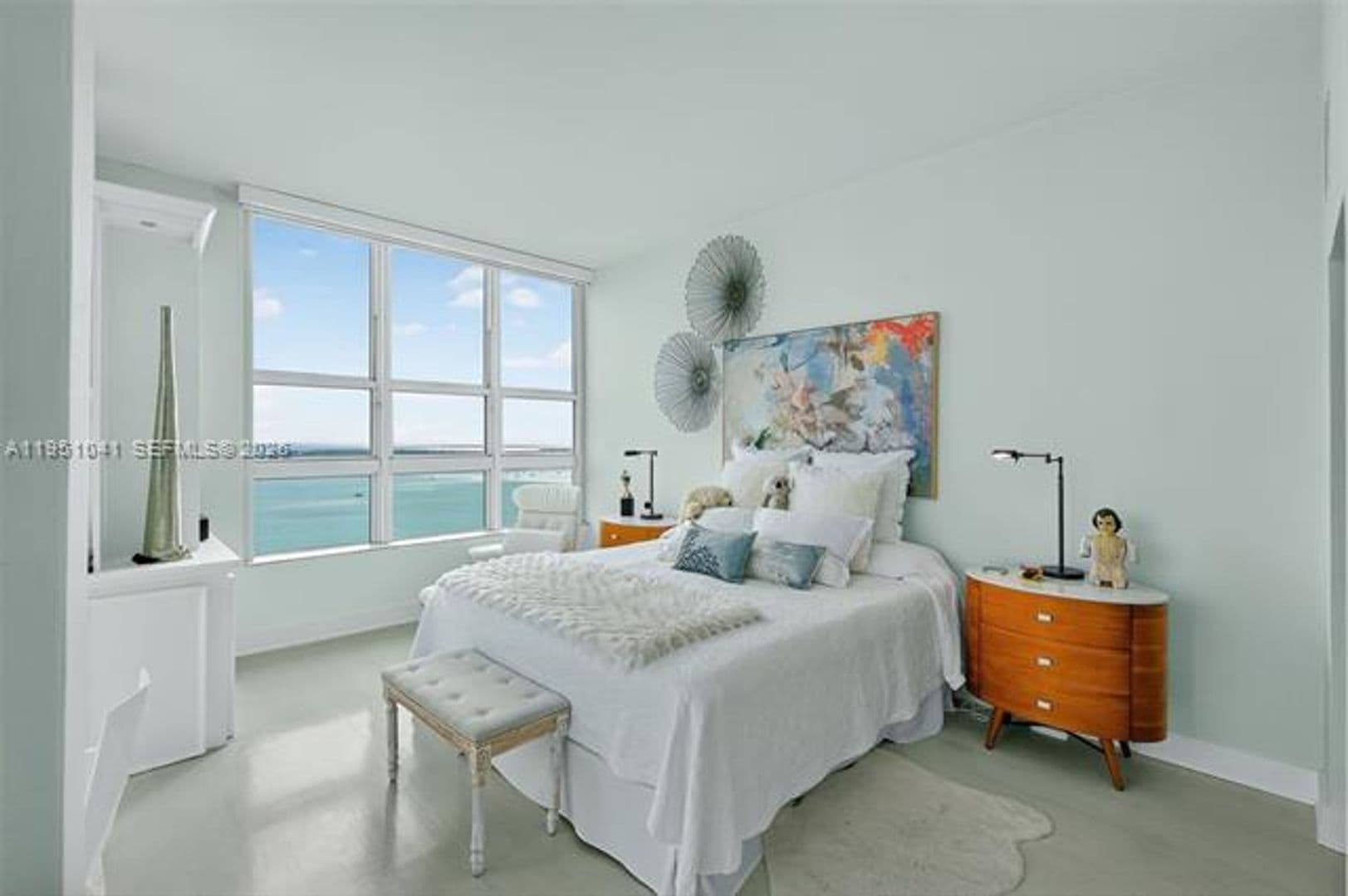 Miami Condo: 1155 Brickell Bay Dr cu-PH210