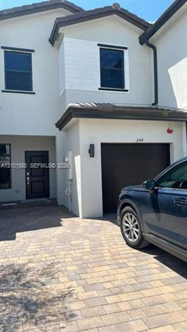 Pembroke Pines Townhome: 252 SW 159 Way th 252