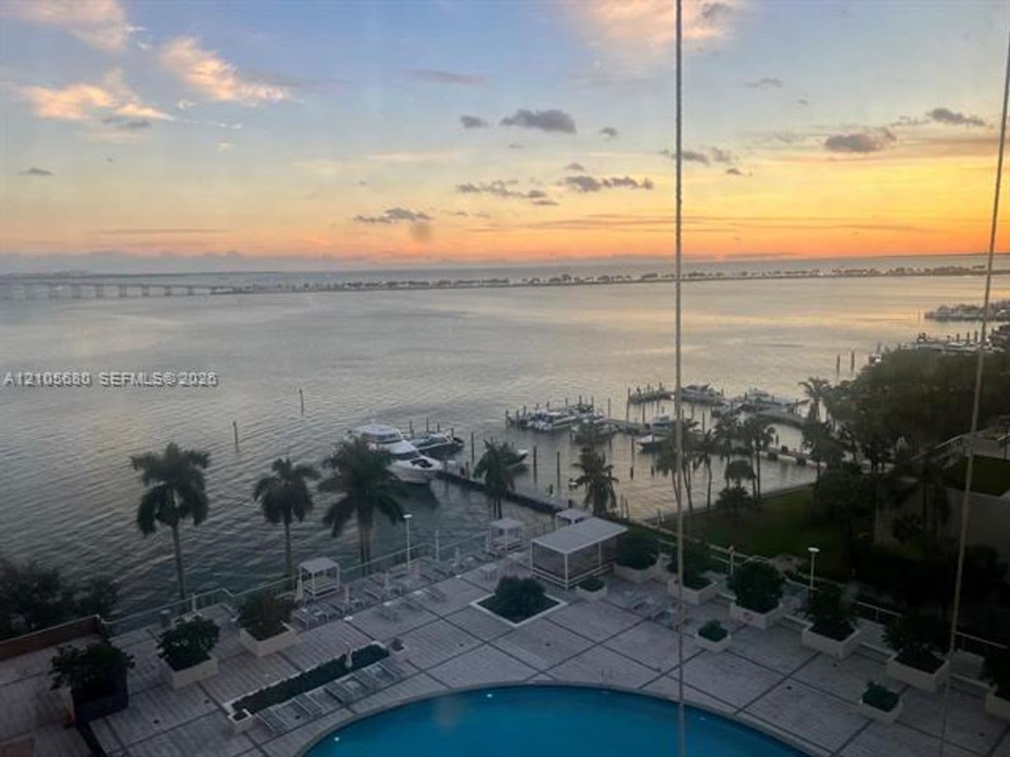 Miami Condo: 1541 Brickell Ave cu-B1104