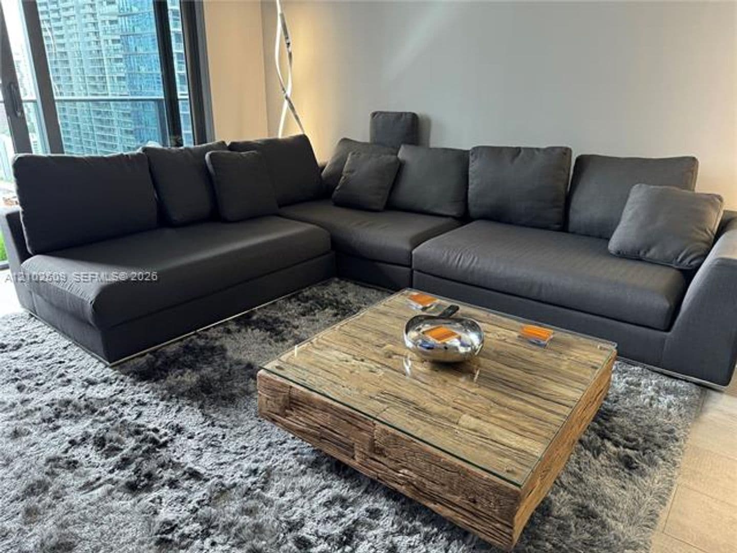Miami Condo: 45 SW 9th St cu-3010