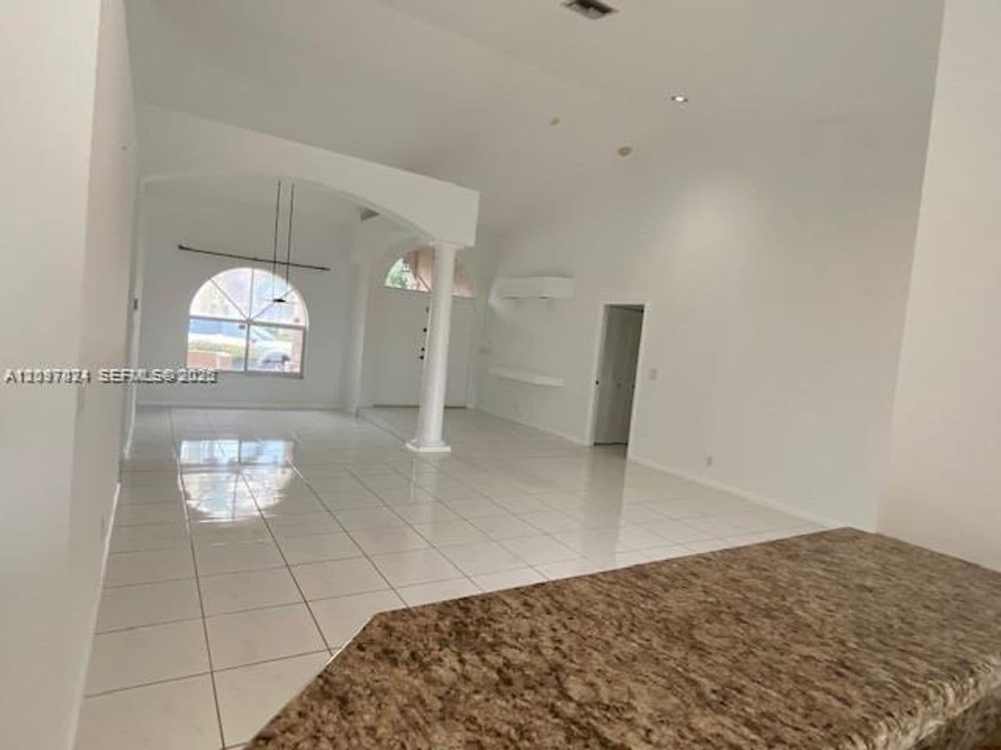 Plantation House: 531 NW 108th Ave # 531