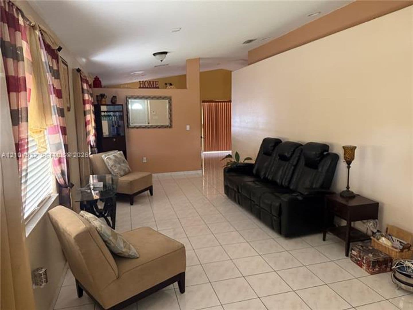 Hialeah House: 3293 W 77th Pl # 3293