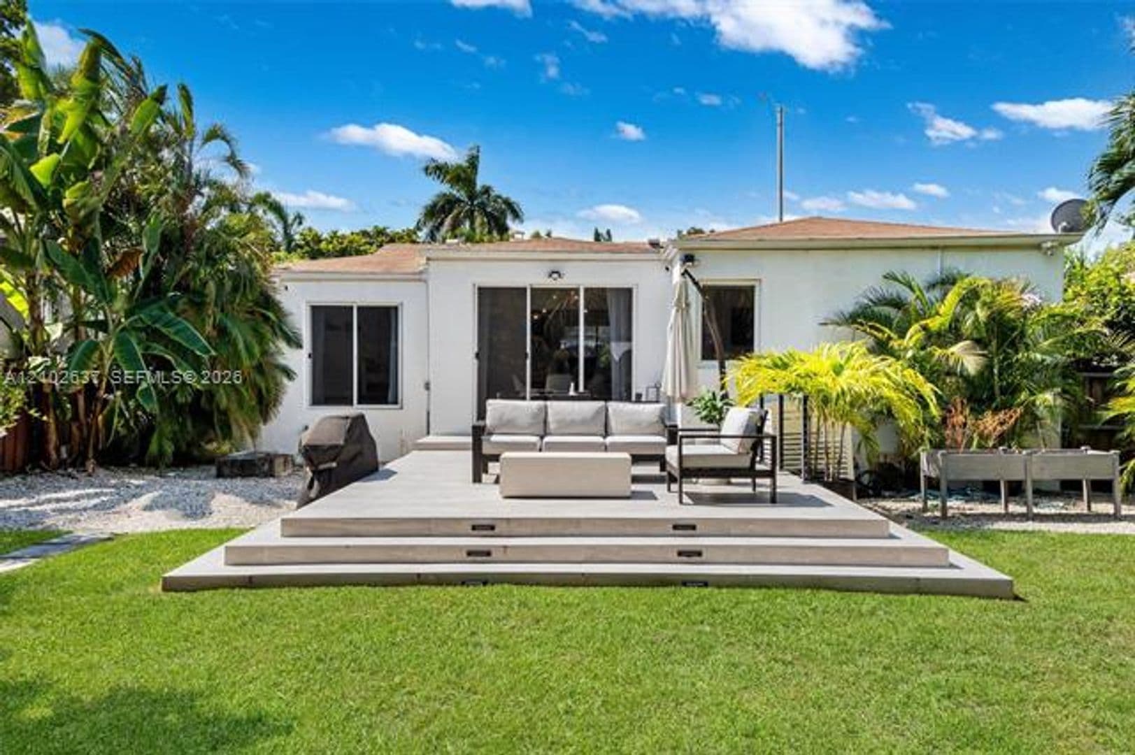 Miami House: 945 NE 82nd St # 945