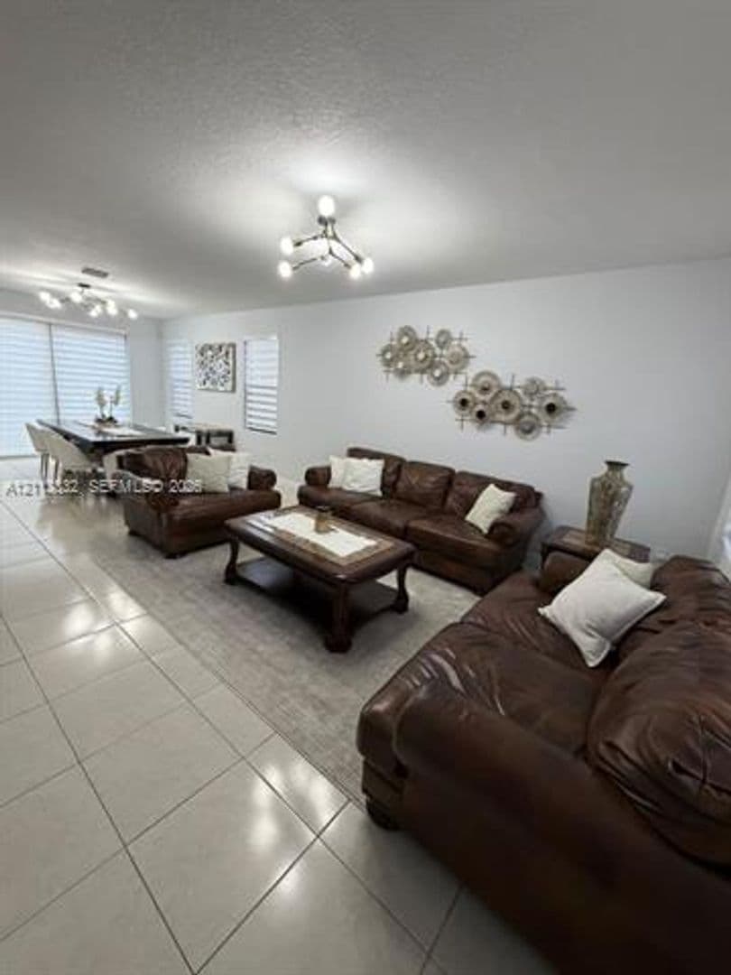 Miami House: 9764 NW 10th Ter # 9764