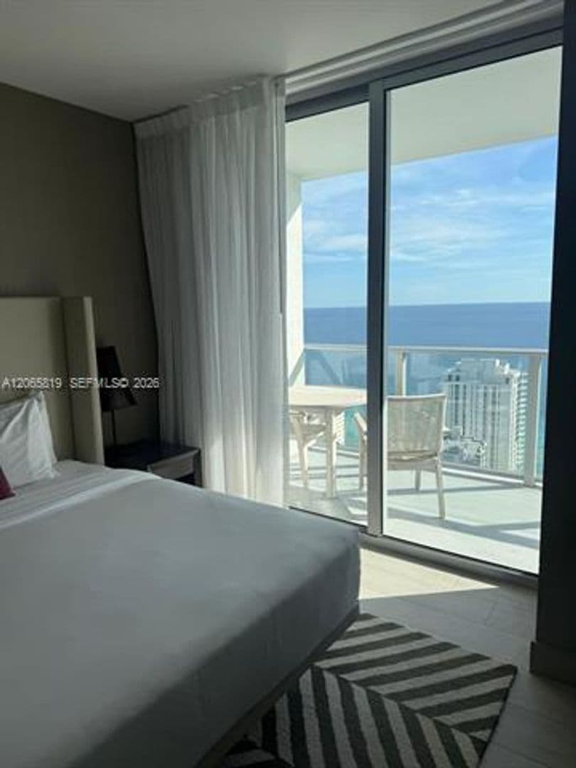 Hollywood Condo: 4010 S Ocean Dr cu-T3507