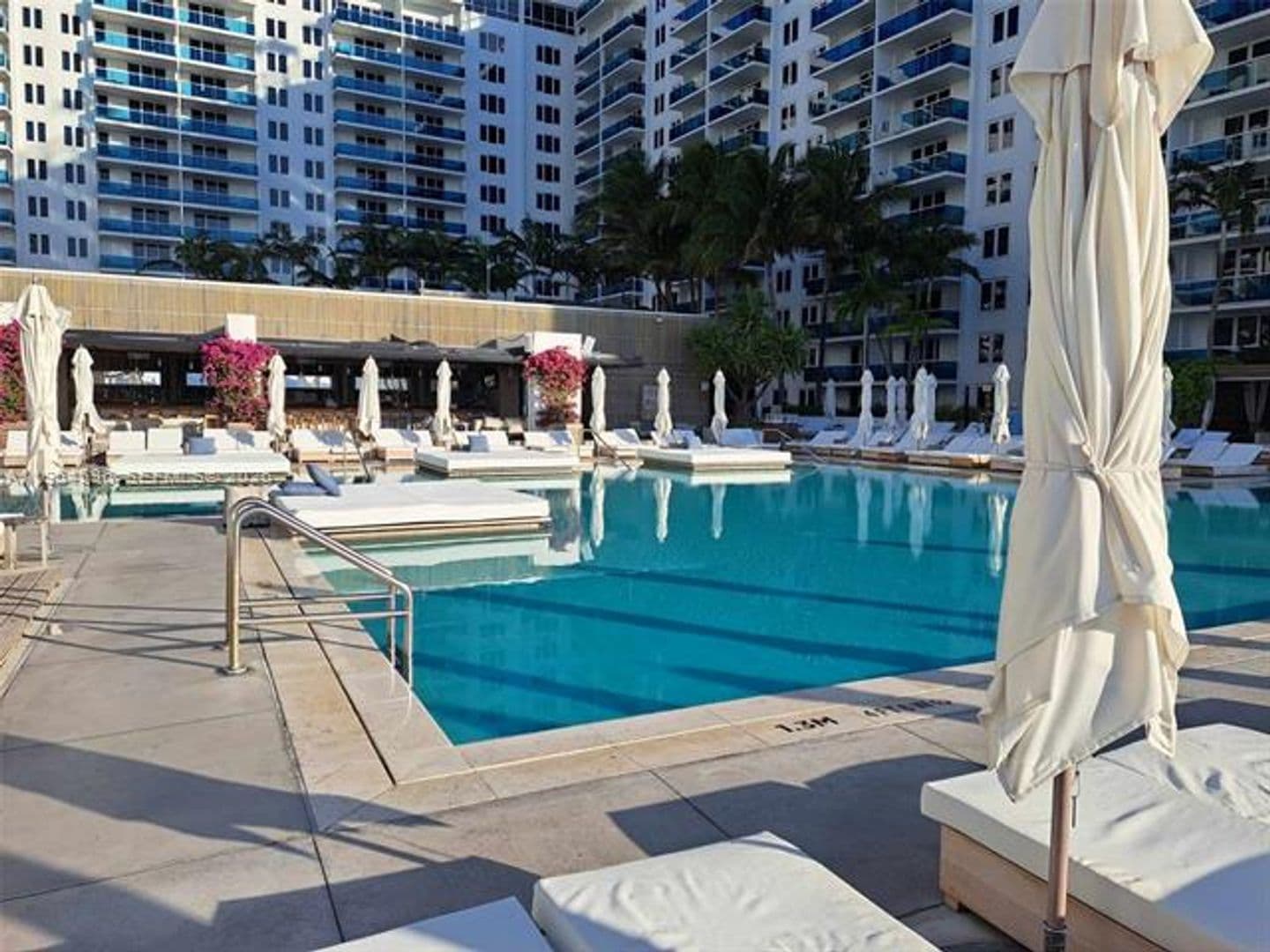 Miami Beach Condo: 2301 Collins Ave cu-504