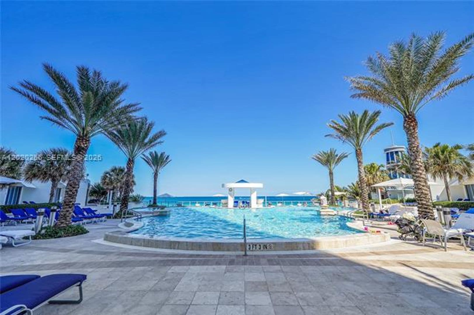 Hollywood Condo: 3101 S Ocean Dr cu-701