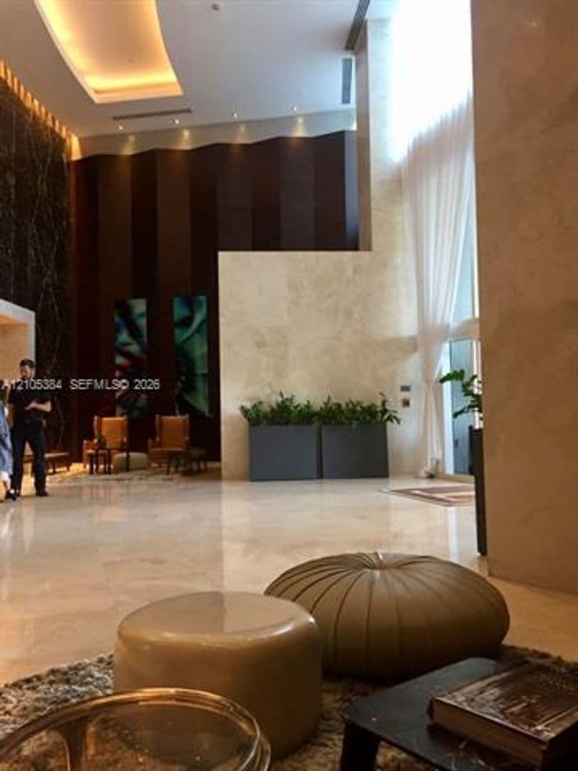 Sunny Isles Beach Condo: 16001 Collins Ave cu-2803