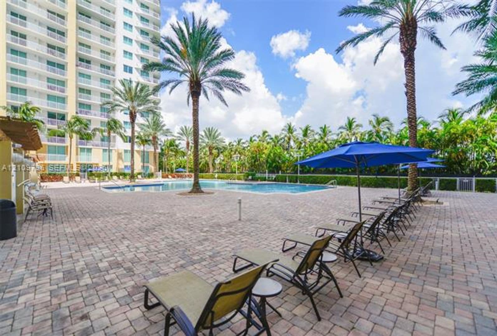 Hallandale Beach Condo: 1745 E Hallandale Beach Blvd cu-1903W