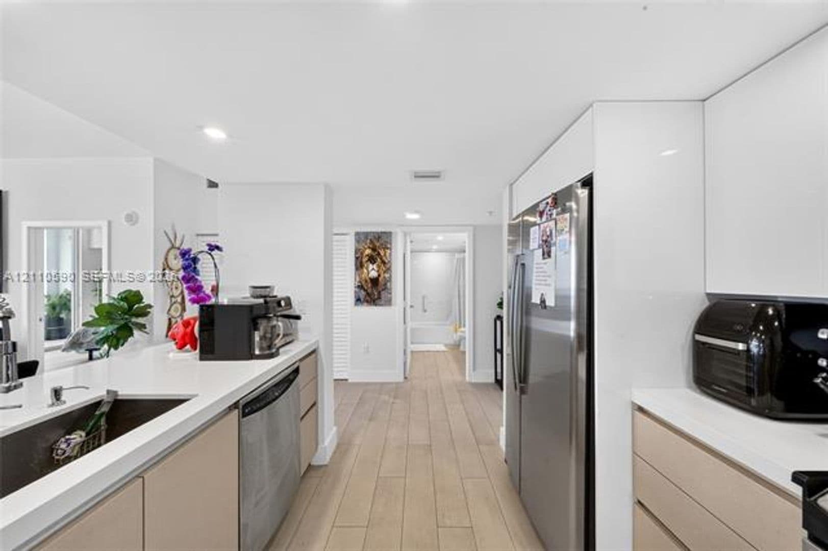 Miami Condo: 1800 N Bayshore Dr cu-809