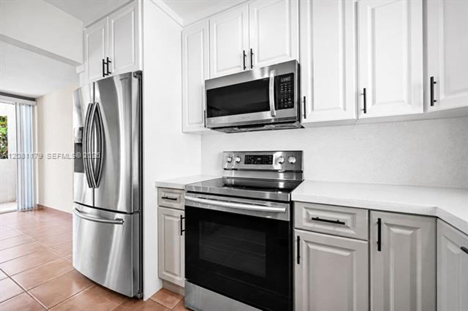 Miami Townhome: 9133 Fontainebleau Blvd th 5