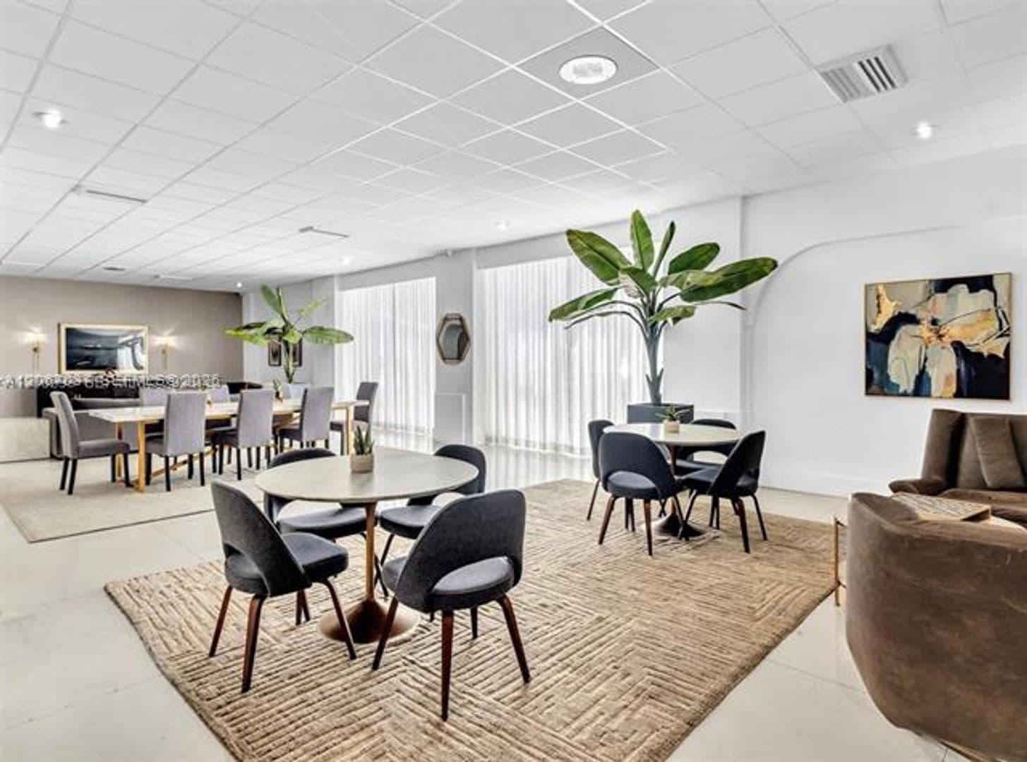 Hallandale Beach Condo: 3140 S Ocean Dr cu-206