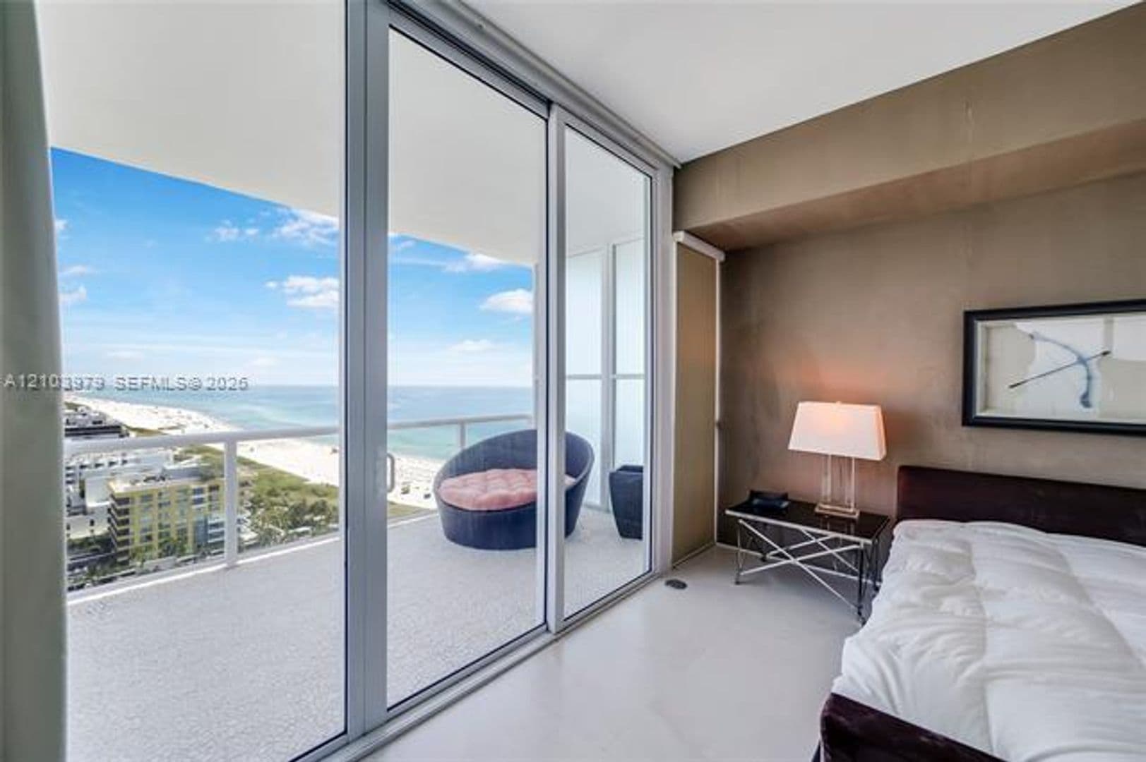 Miami Beach Condo: 50 S Pointe Dr cu-2205