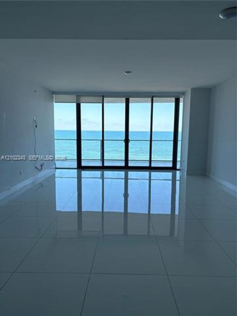 Key Biscayne Condo: 350 Ocean Dr cu-704N