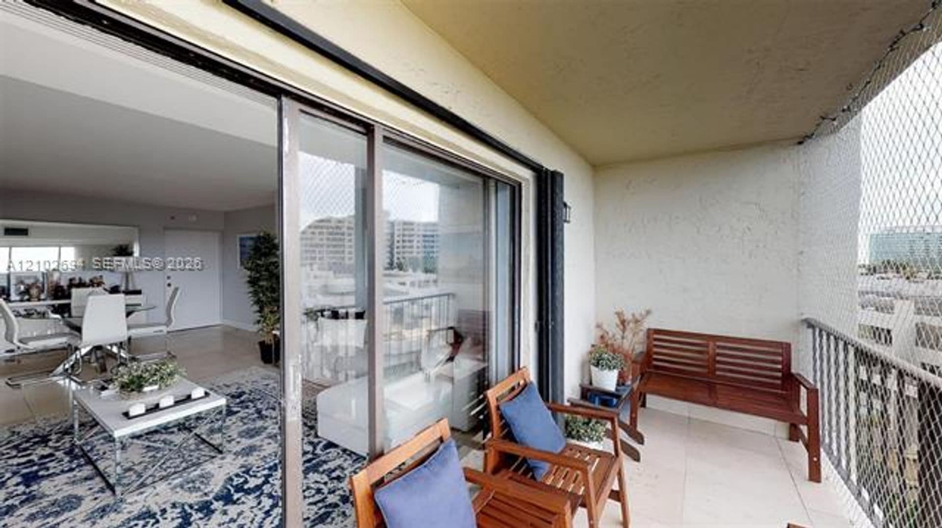 Key Biscayne Condo: 77 Crandon Blvd cu-8D