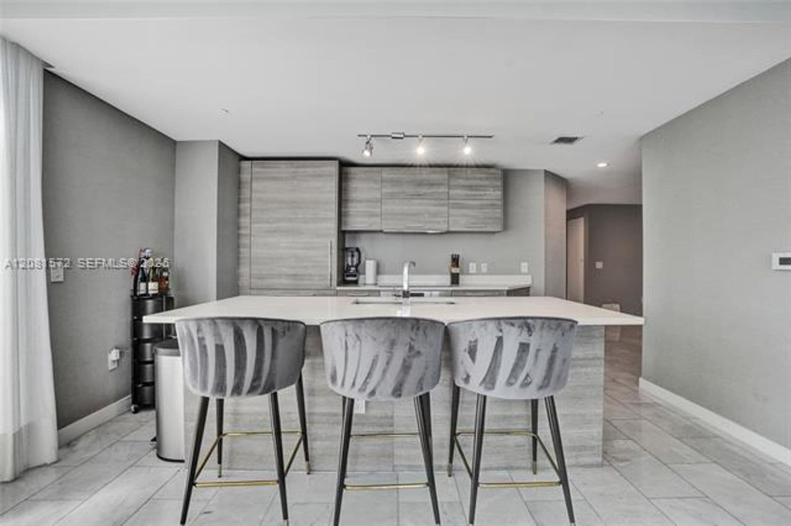 Miami Condo: 650 NE 32nd St cu-3901