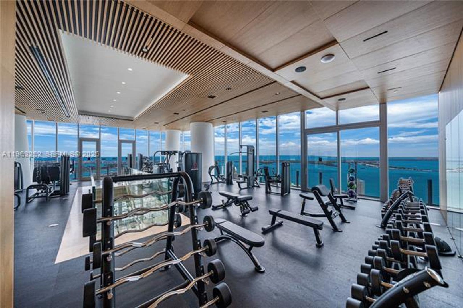 Miami Condo: 300 Biscayne Blvd Way cu-4404