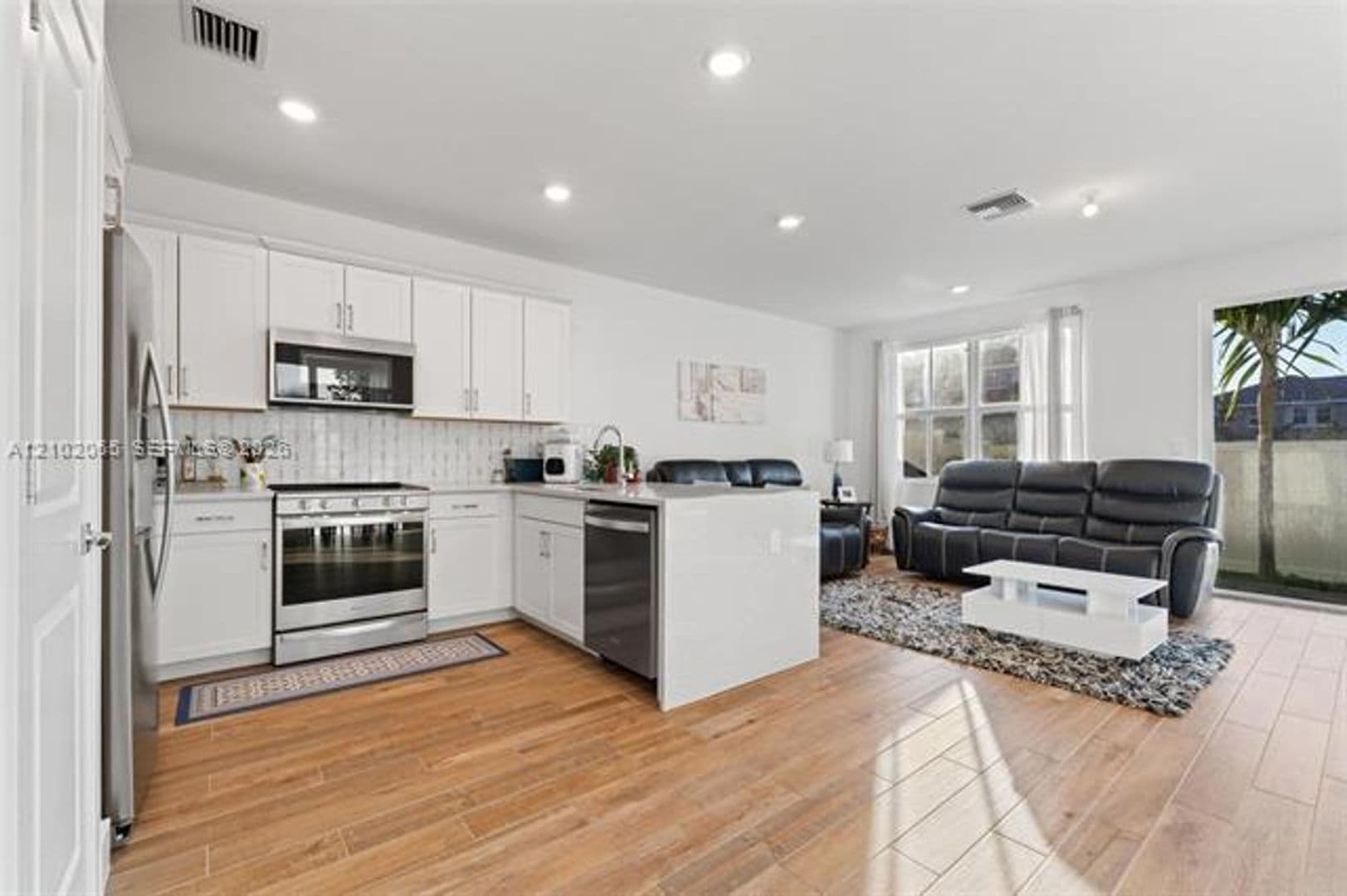 Pembroke Pines Townhome: 210 SW 170th Ave th 210