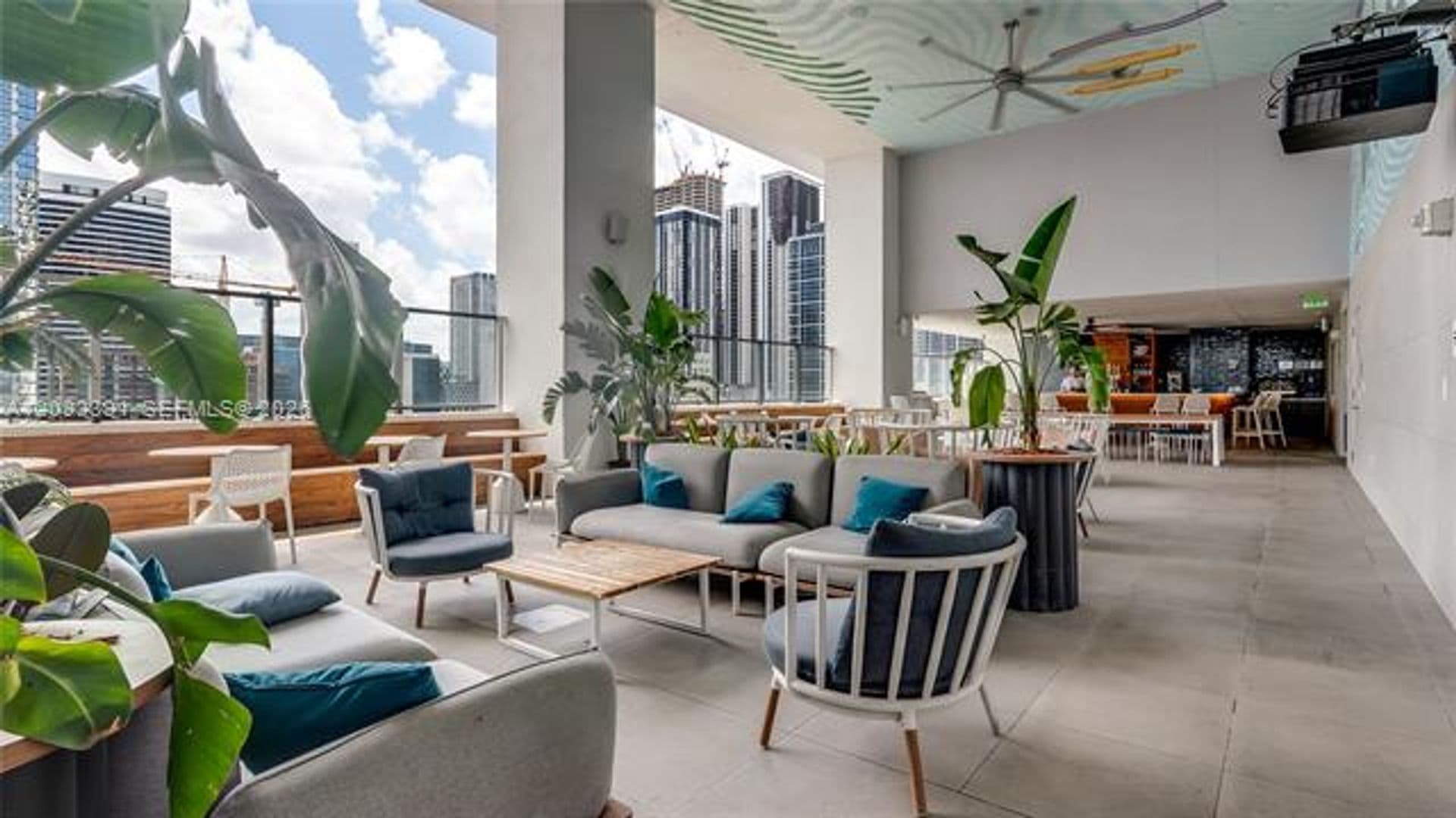 Miami Condo: 227 NE 2nd St cu-2806