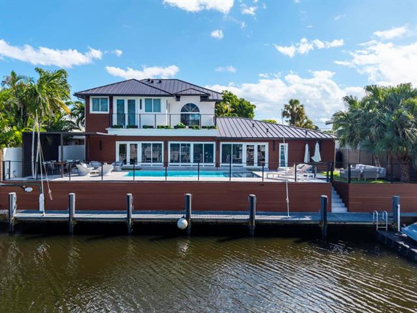 Fort Lauderdale House: 11 Castle Harbor Isle Dr # 11