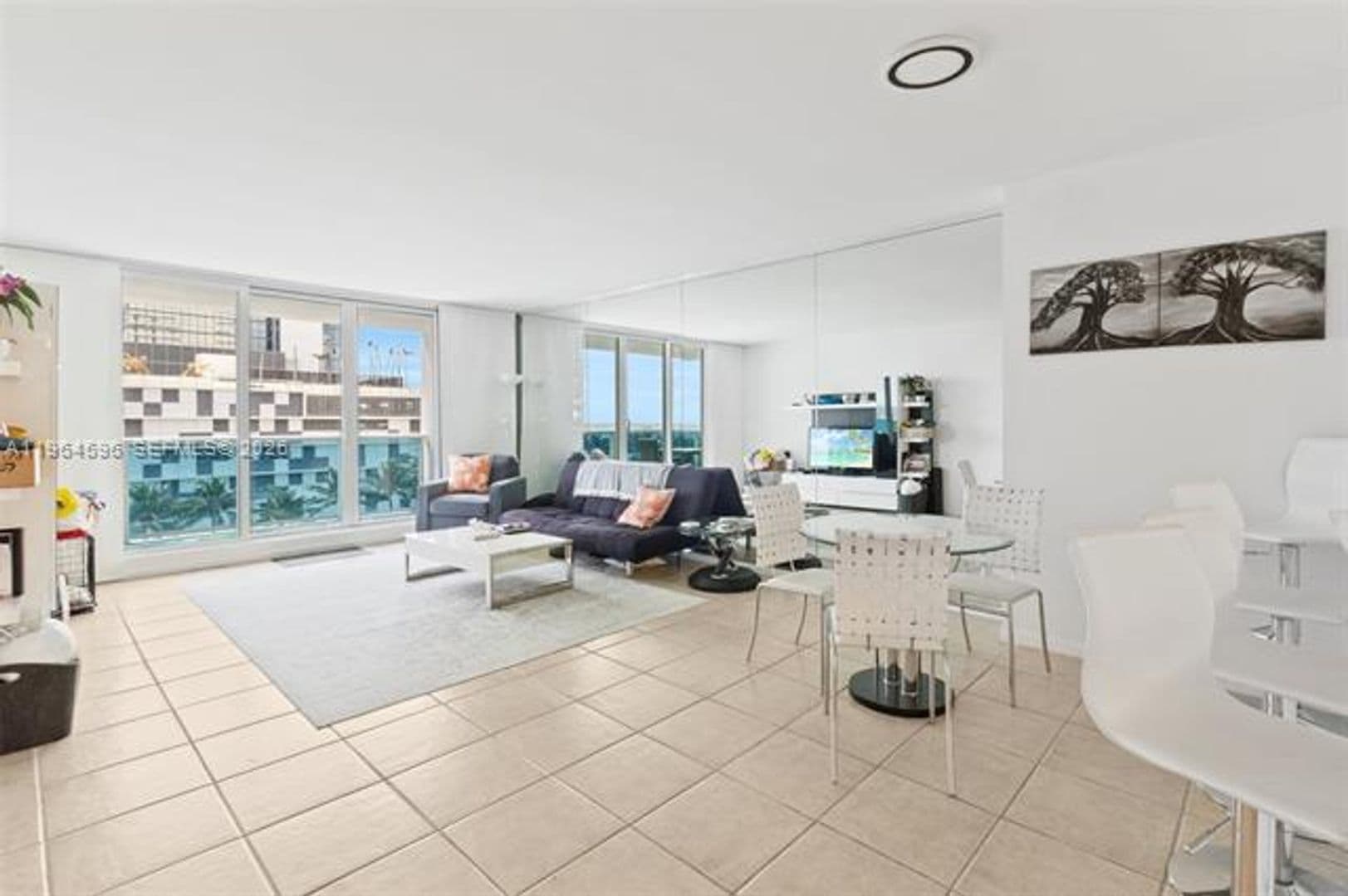 Miami Beach Condo: 2301 Collins Ave cu-504