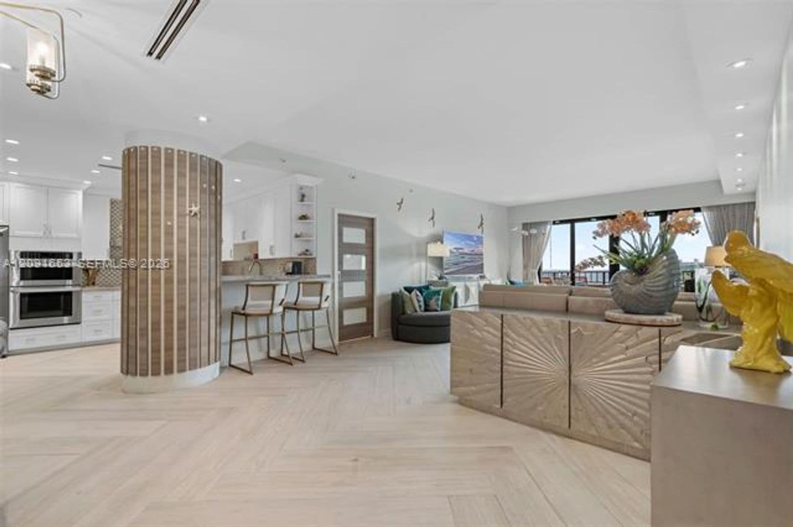 Key Biscayne Condo: 201 Crandon Blvd cu-739