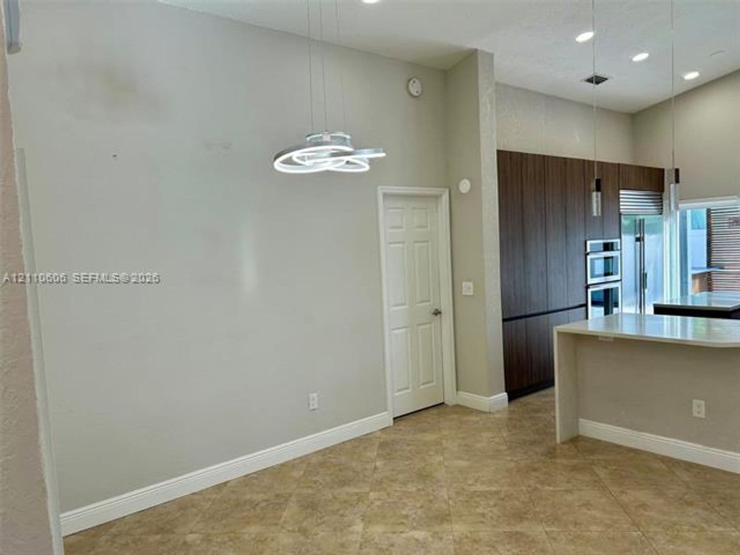 Davie House: 14200 Oak Ridge Dr # 14200