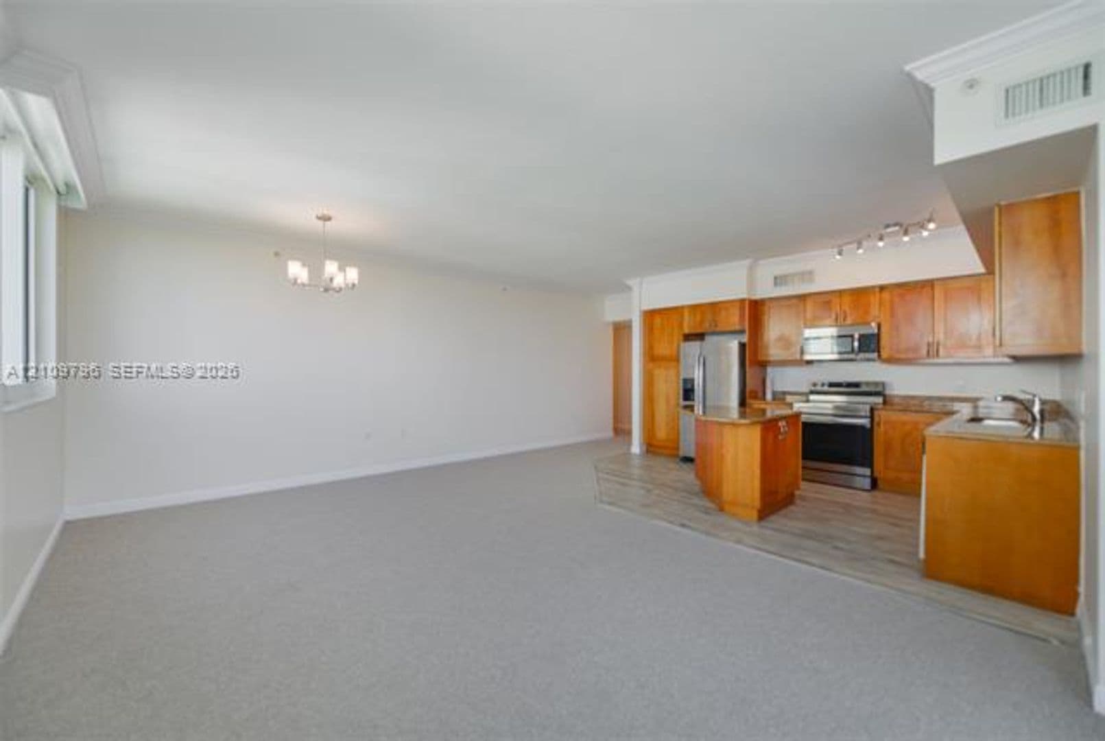 Hallandale Beach Condo: 1745 E Hallandale Beach Blvd cu-1903W