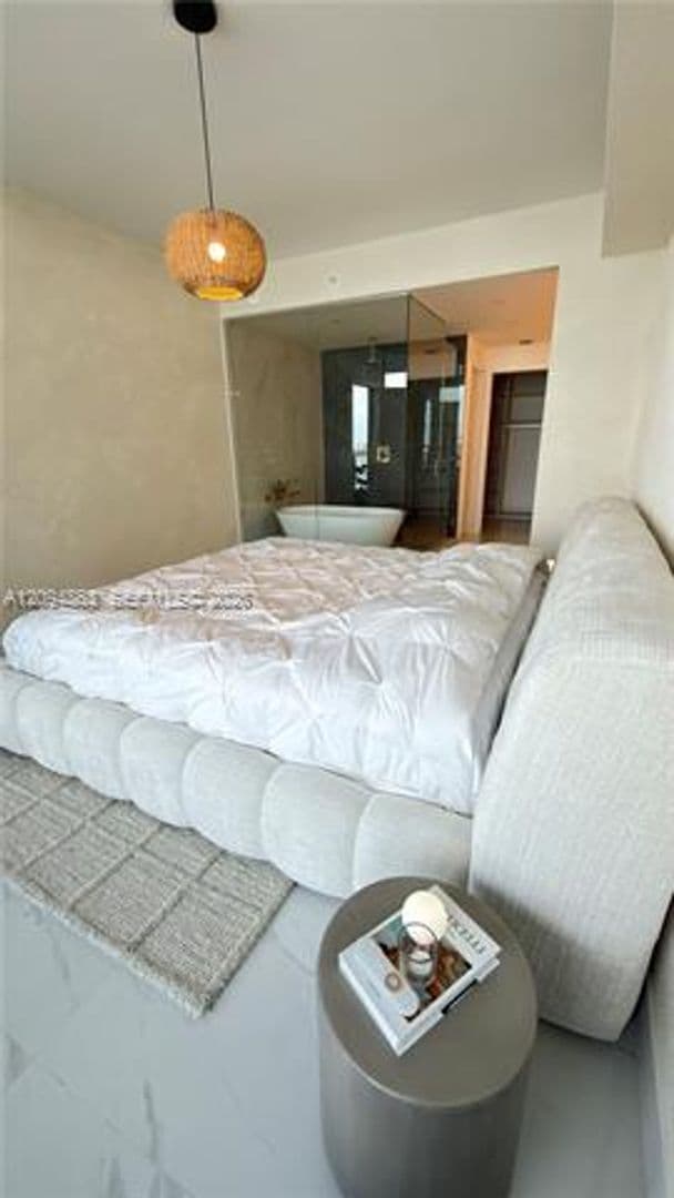 Miami Condo: 700 NE 24th Street cu-2106