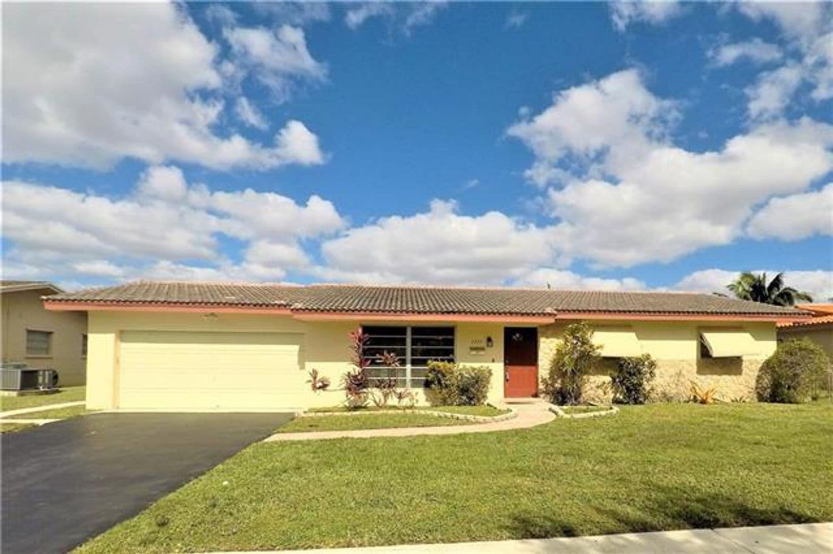 Plantation House: 7221 NW 10th Pl # 7221