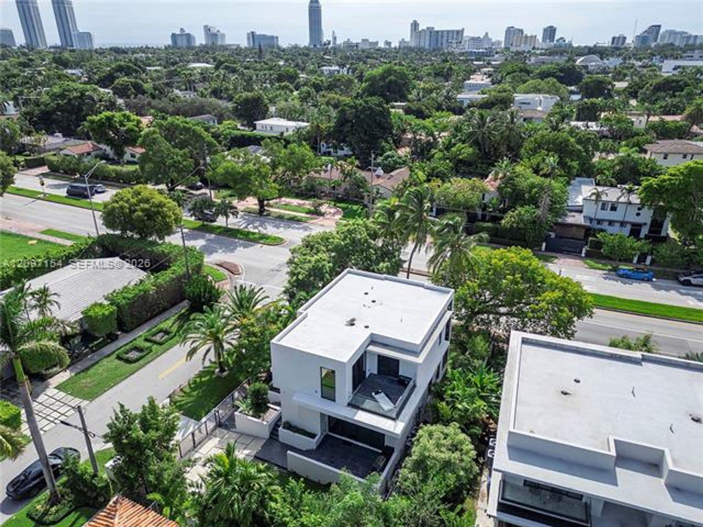 Miami Beach House: 4364 Alton Rd # 4364
