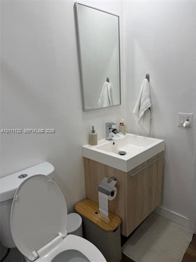 Hollywood Townhome: 5020 Sheridan St th 2