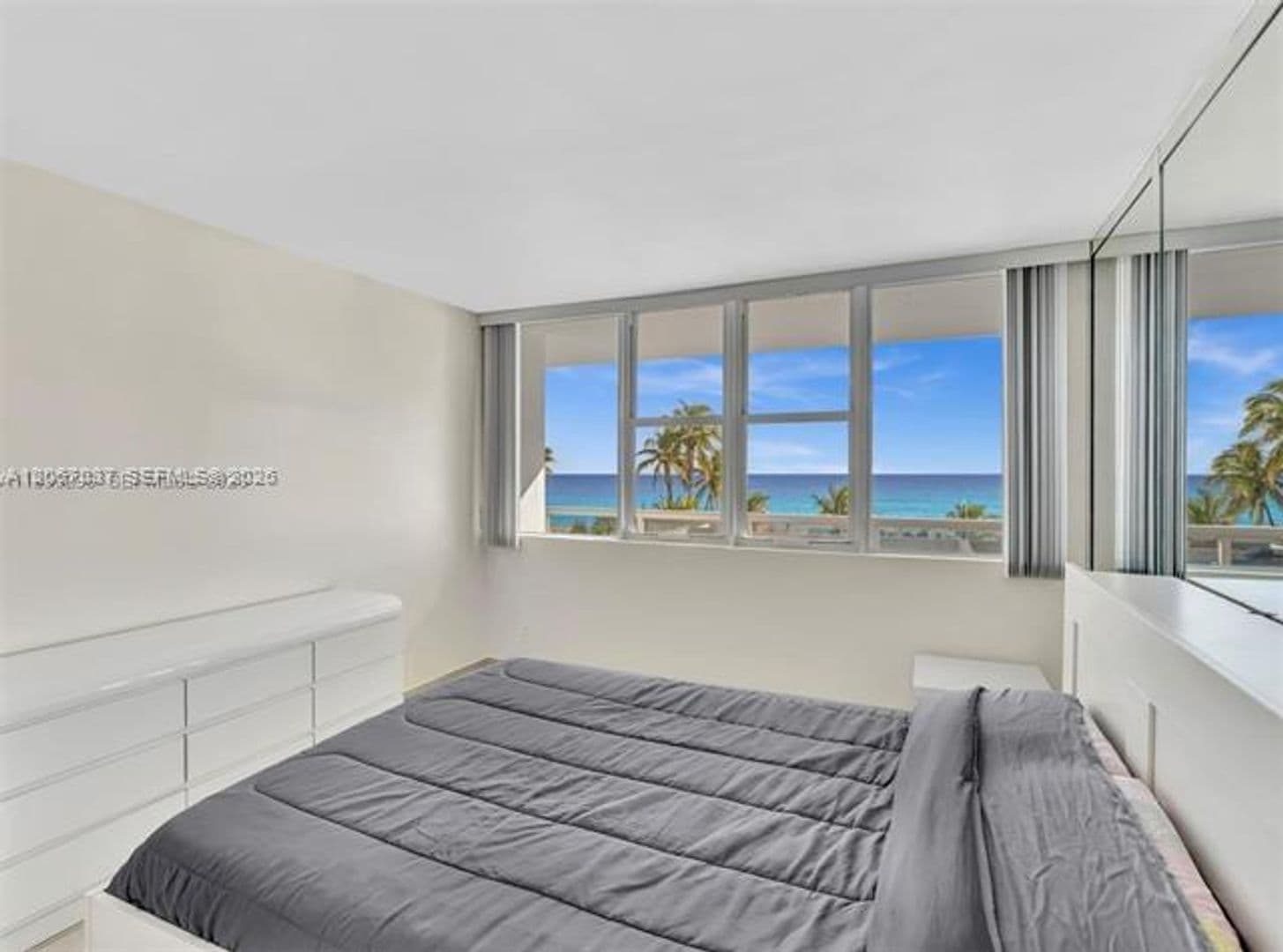 Hallandale Beach Condo: 3140 S Ocean Dr cu-206