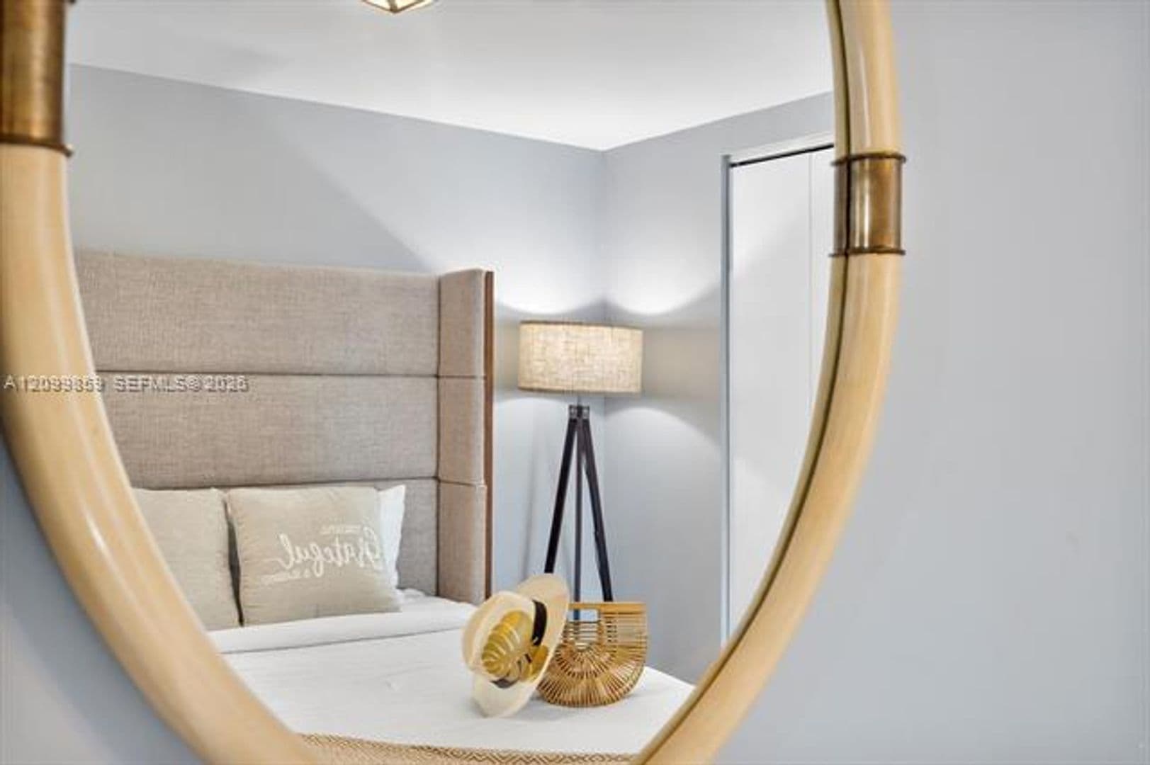 Miami Condo: 485 Brickell Ave cu-4309